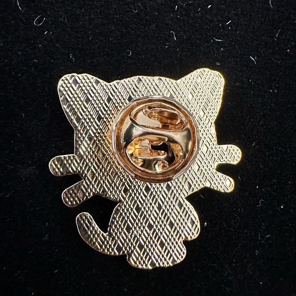 Sanrio’s Chococat Pin - Picture 2 of 2